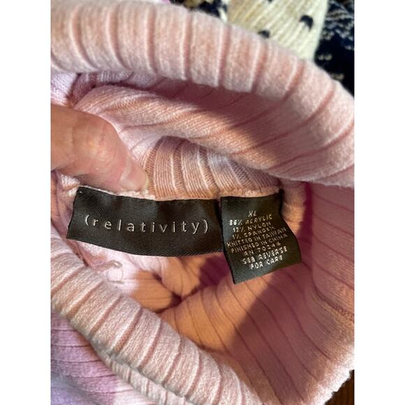 Relativity Women Size XLarge Pink Turtleneck Sweater - Picture 4 of 4